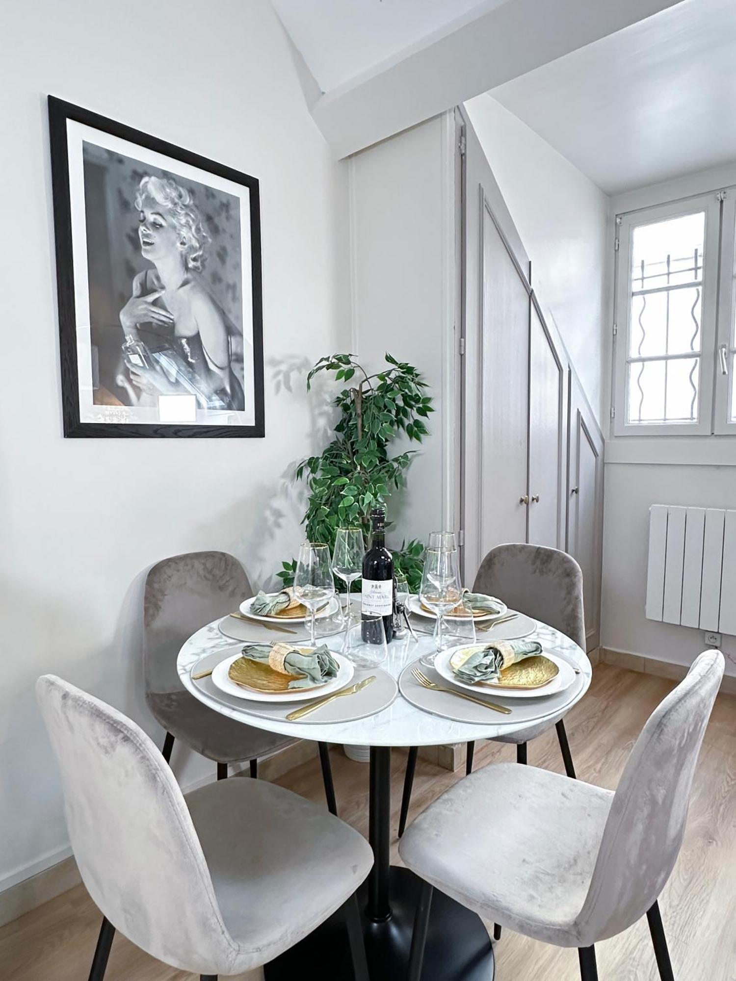 Unique & Beautiful Duplex In Saint-Germain Lejlighed Paris Eksteriør billede