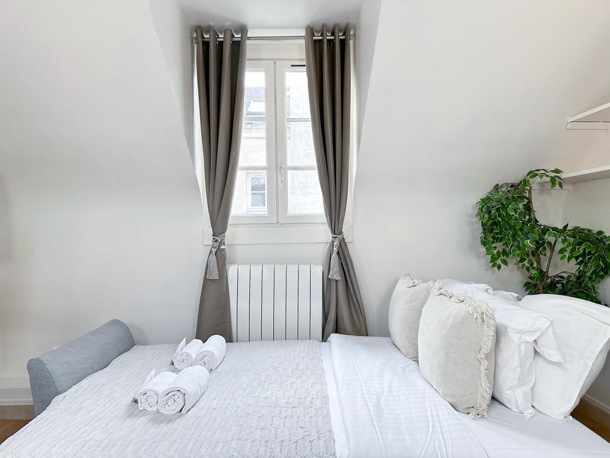 Unique & Beautiful Duplex In Saint-Germain Lejlighed Paris Eksteriør billede