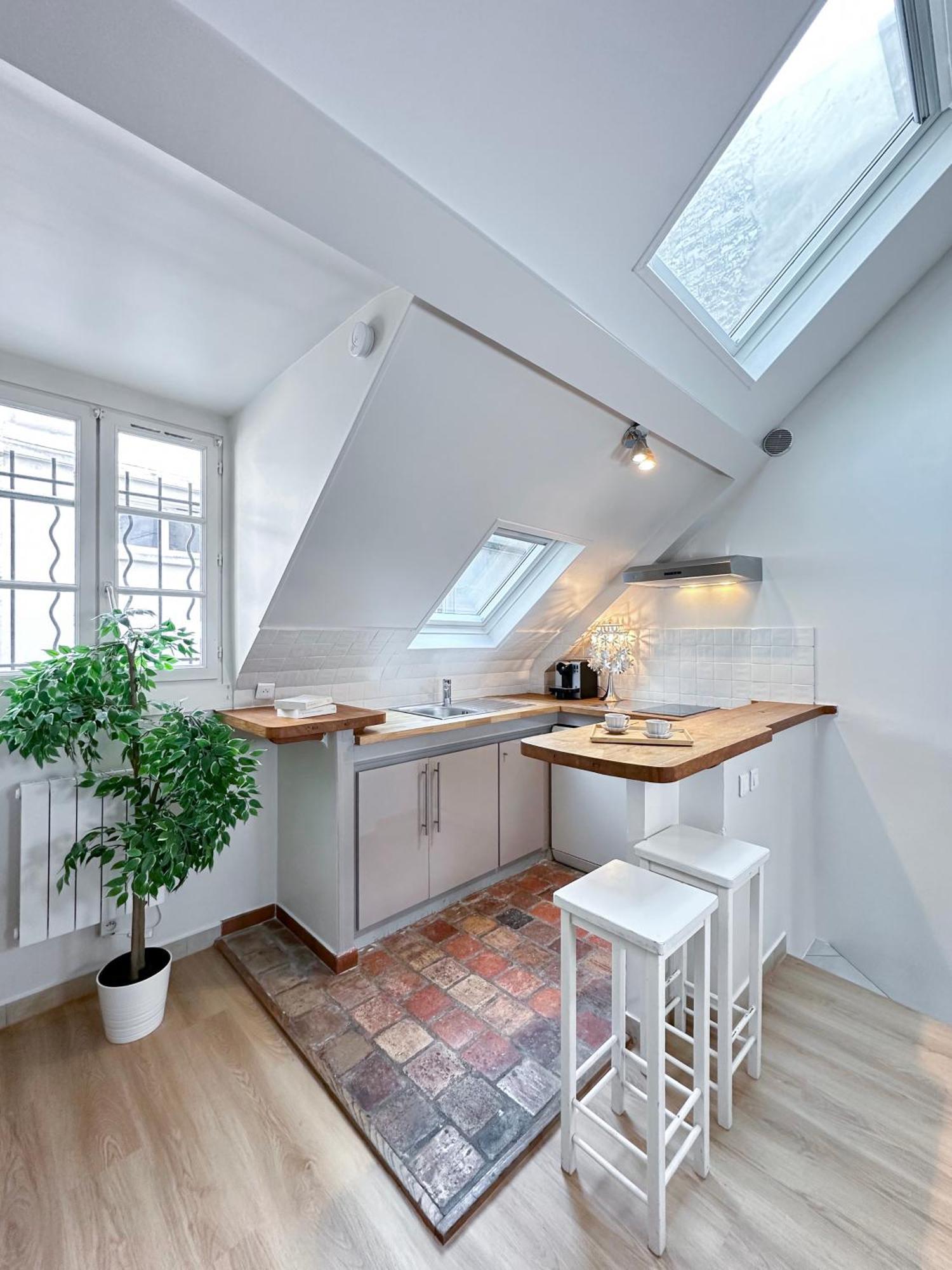 Unique & Beautiful Duplex In Saint-Germain Lejlighed Paris Eksteriør billede