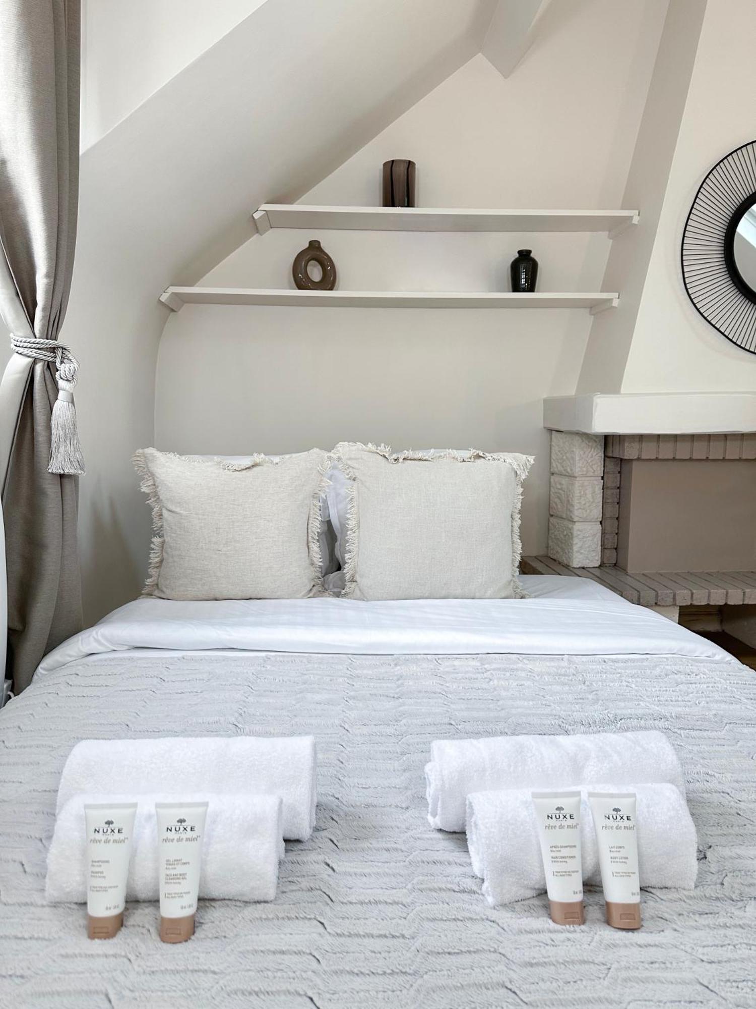 Unique & Beautiful Duplex In Saint-Germain Lejlighed Paris Eksteriør billede