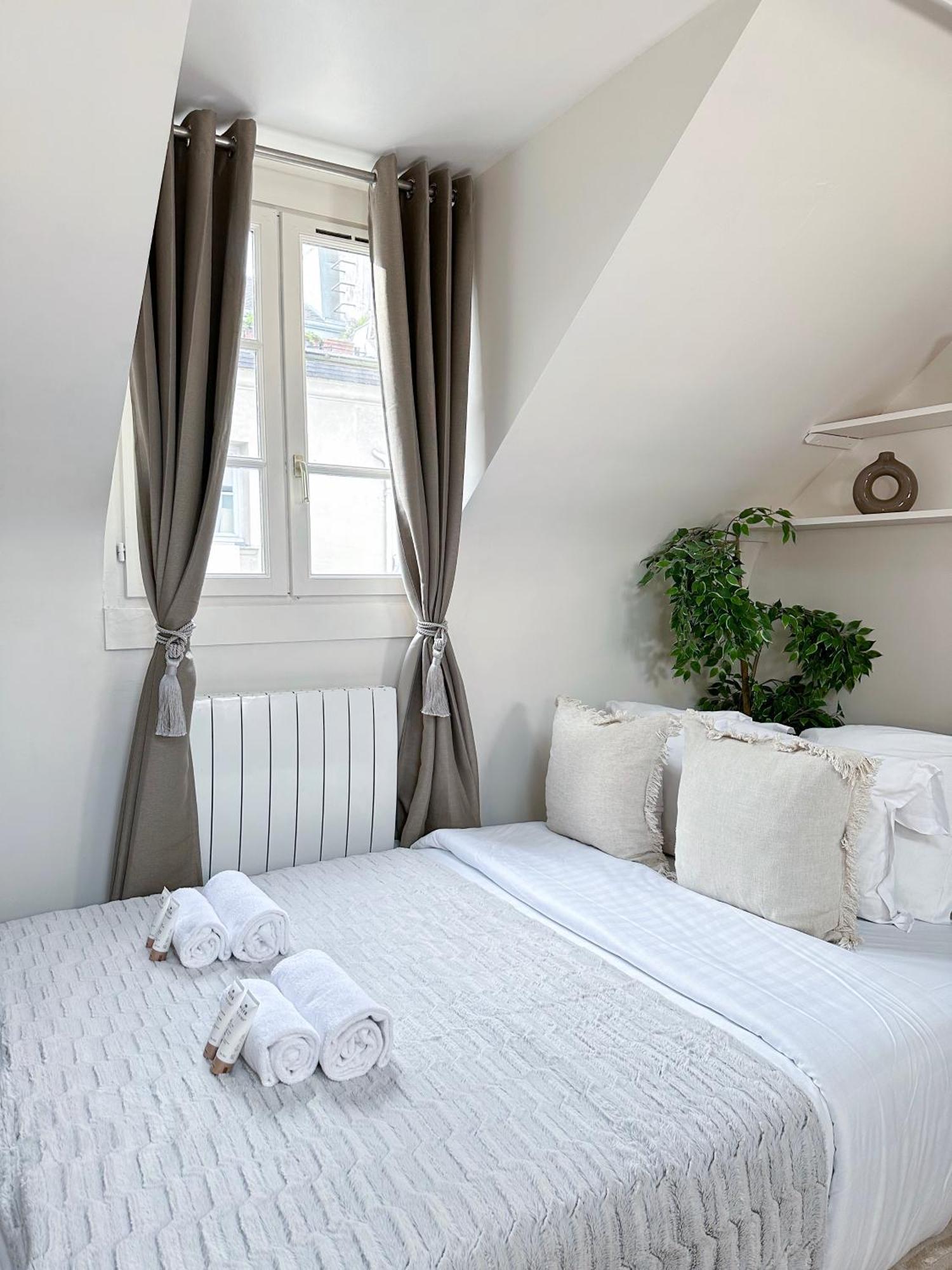 Unique & Beautiful Duplex In Saint-Germain Lejlighed Paris Eksteriør billede