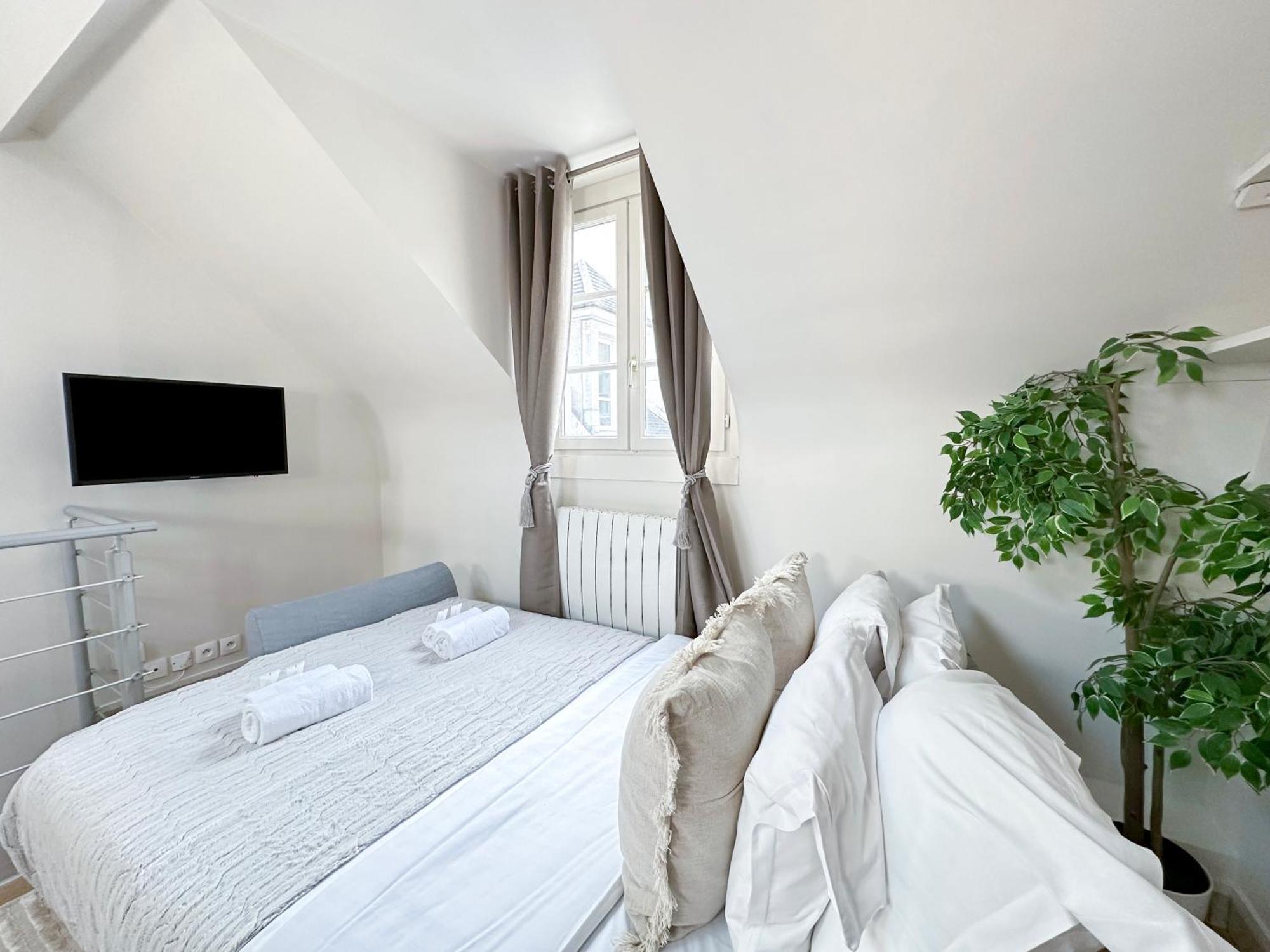 Unique & Beautiful Duplex In Saint-Germain Lejlighed Paris Eksteriør billede